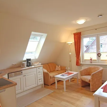 Ose Apartment *